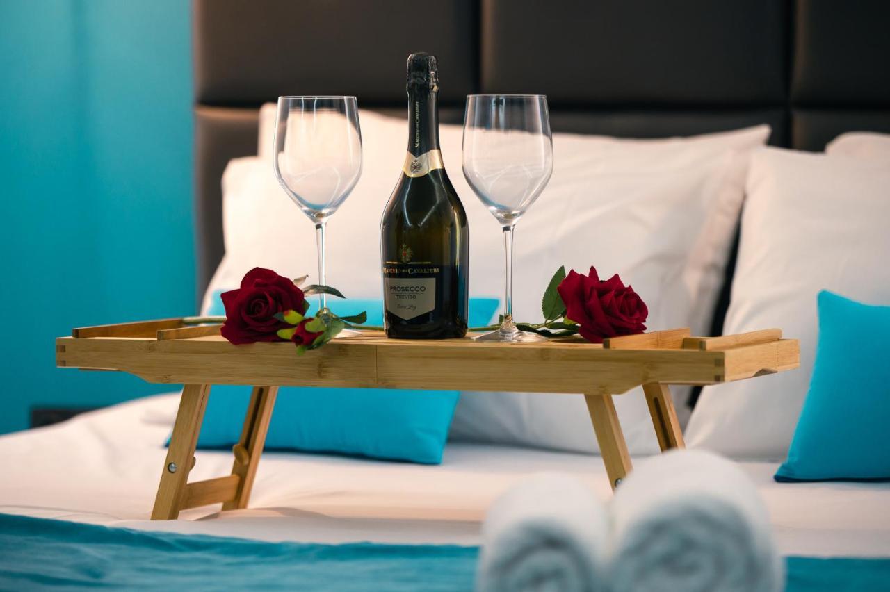 Platinum Suites 레팀노 외부 사진